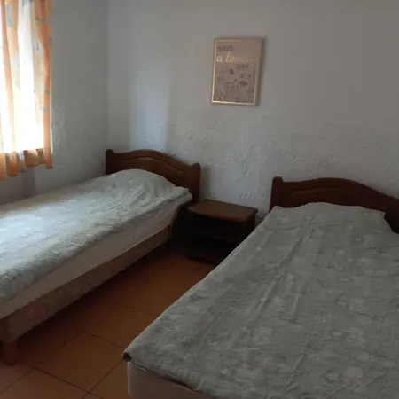 Pokoje Goscinne Bella *